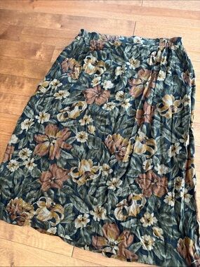 Vintage Floral Midi Skirt in Green and Brown